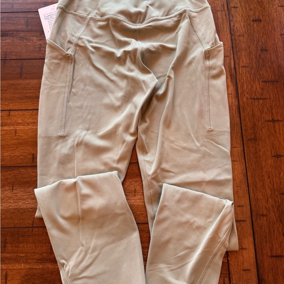 Lululemon Align High-Rise Leggings w/ Pockets – Desert Tan – Size 4 – NWT - Picture 2 of 3